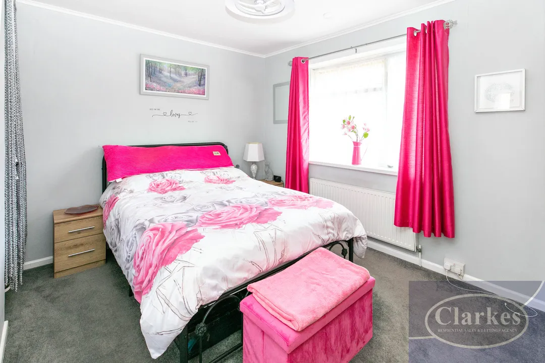 Sunningdale Crescent, Bournemouth, photo 13