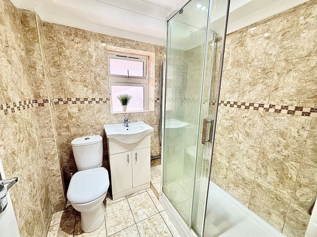 Reede Road, Dagenham, RM10, photo 3