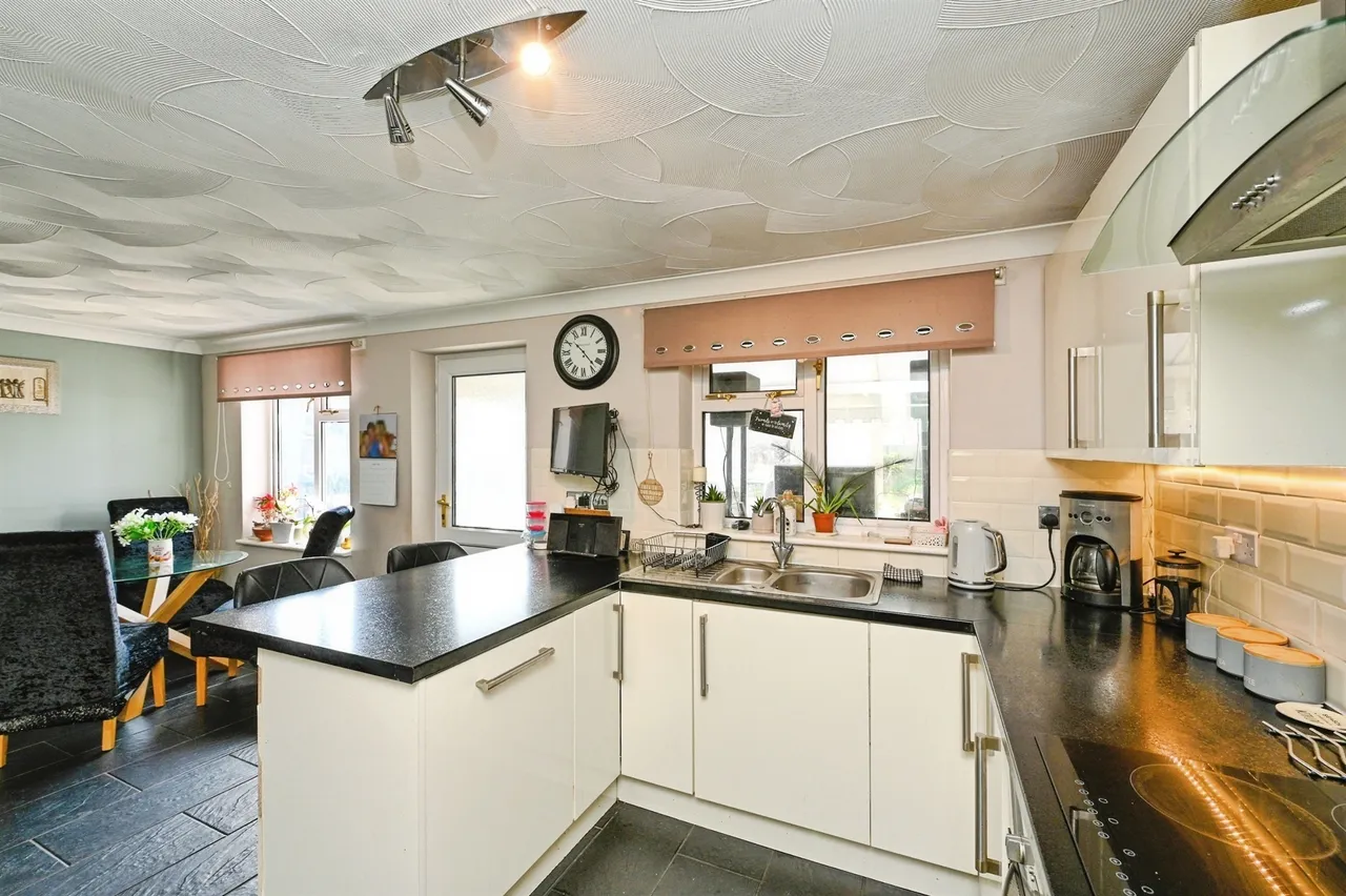 Wretton Road, Stoke Ferry, King's Lynn, photo 5