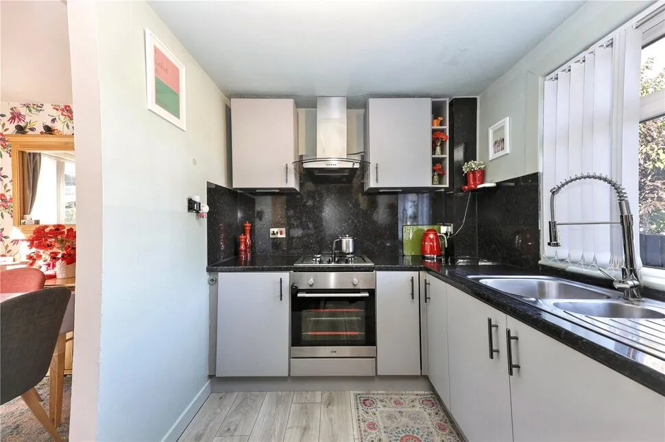 Lothian Court, Glenrothes, Fife, KY6, photo 11