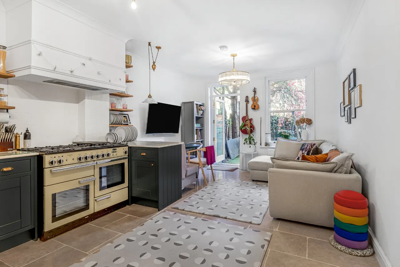 Exeter Road, Mapesbury, NW2, photo 10