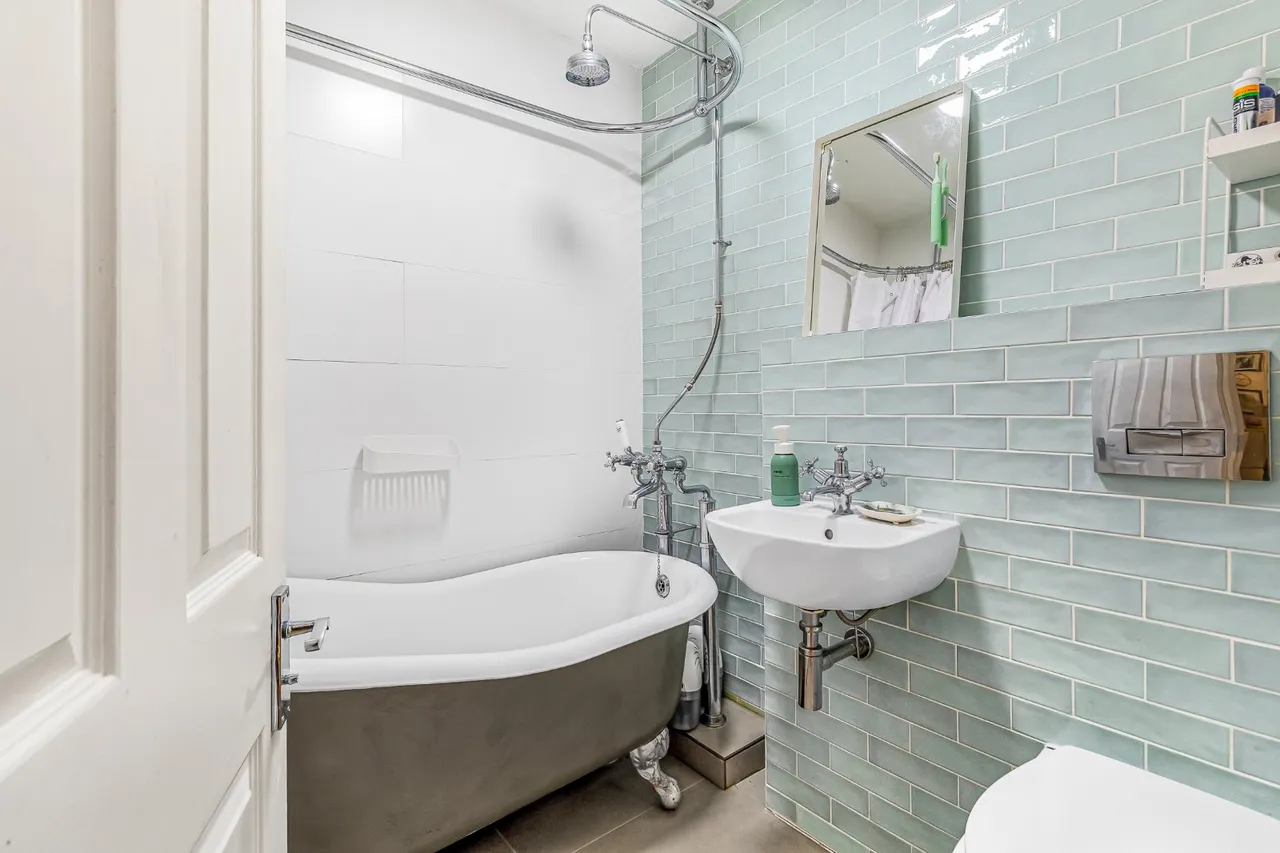 Exeter Road, Mapesbury, NW2, photo 6