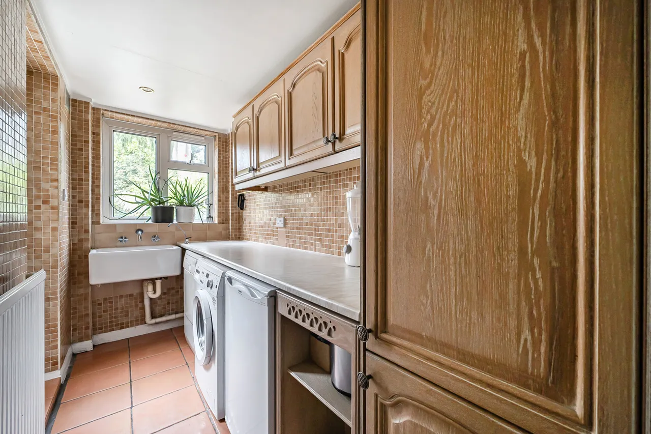 Birchdale, Gerrards Cross, SL9, photo 17