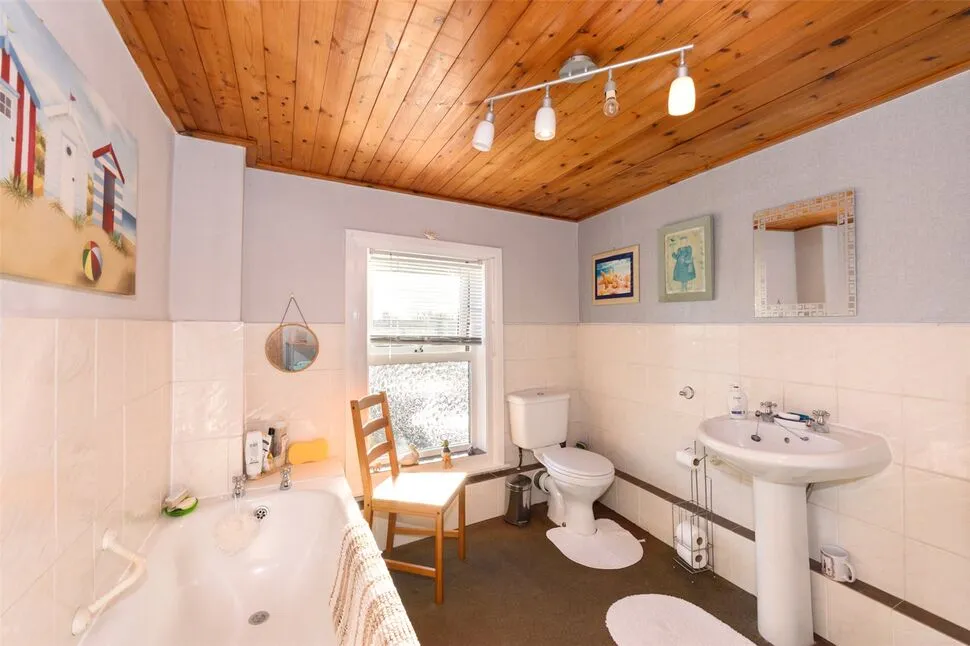 Bowness-on-Solway, Wigton, Cumbria, CA7, photo 11