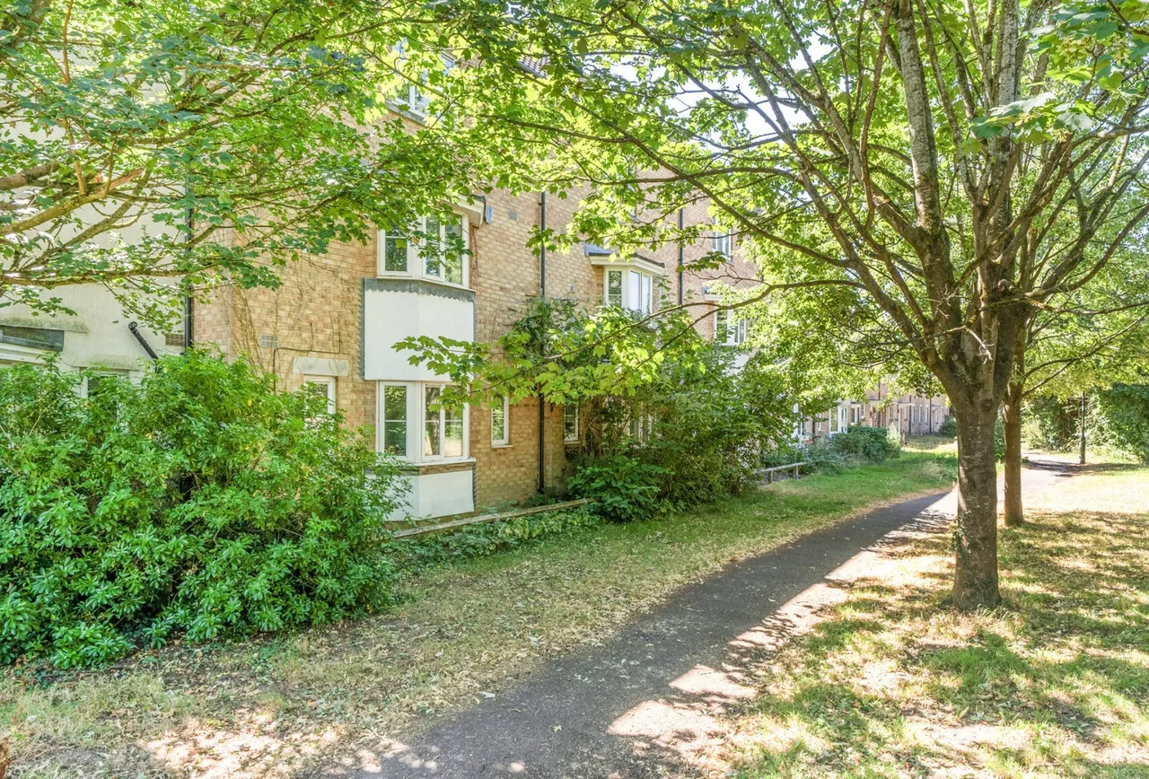 Castle Court, Gloucestershire, Stoke Gifford, BS34 8RF, photo 17