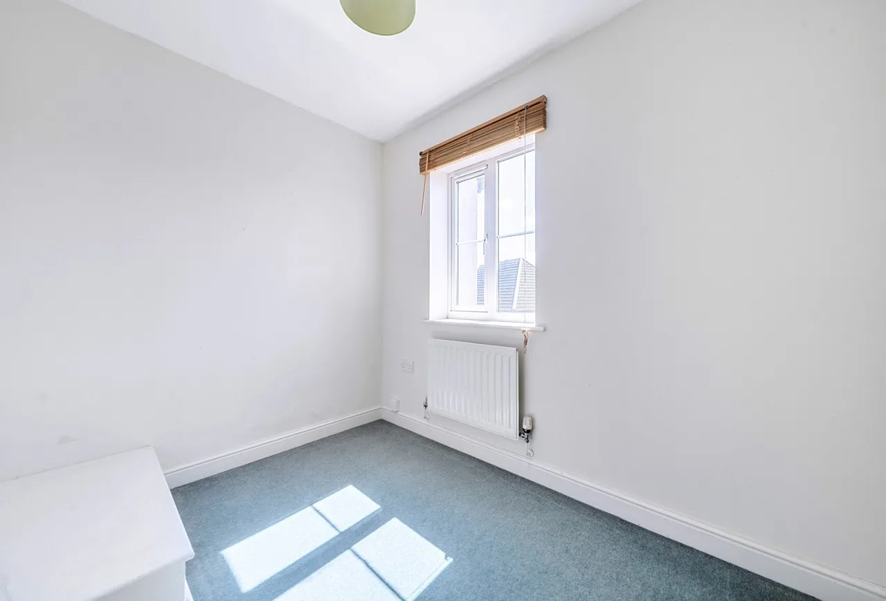 Castle Court, Gloucestershire, Stoke Gifford, BS34 8RF, photo 13
