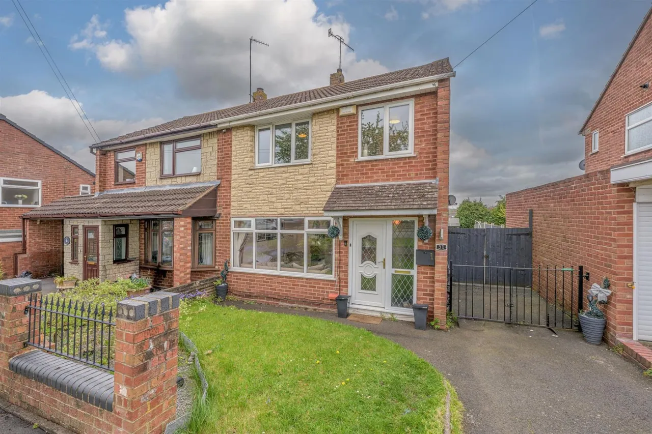 3 bed house for sale — Granville Drive, Kingswinford, DY6 8LH