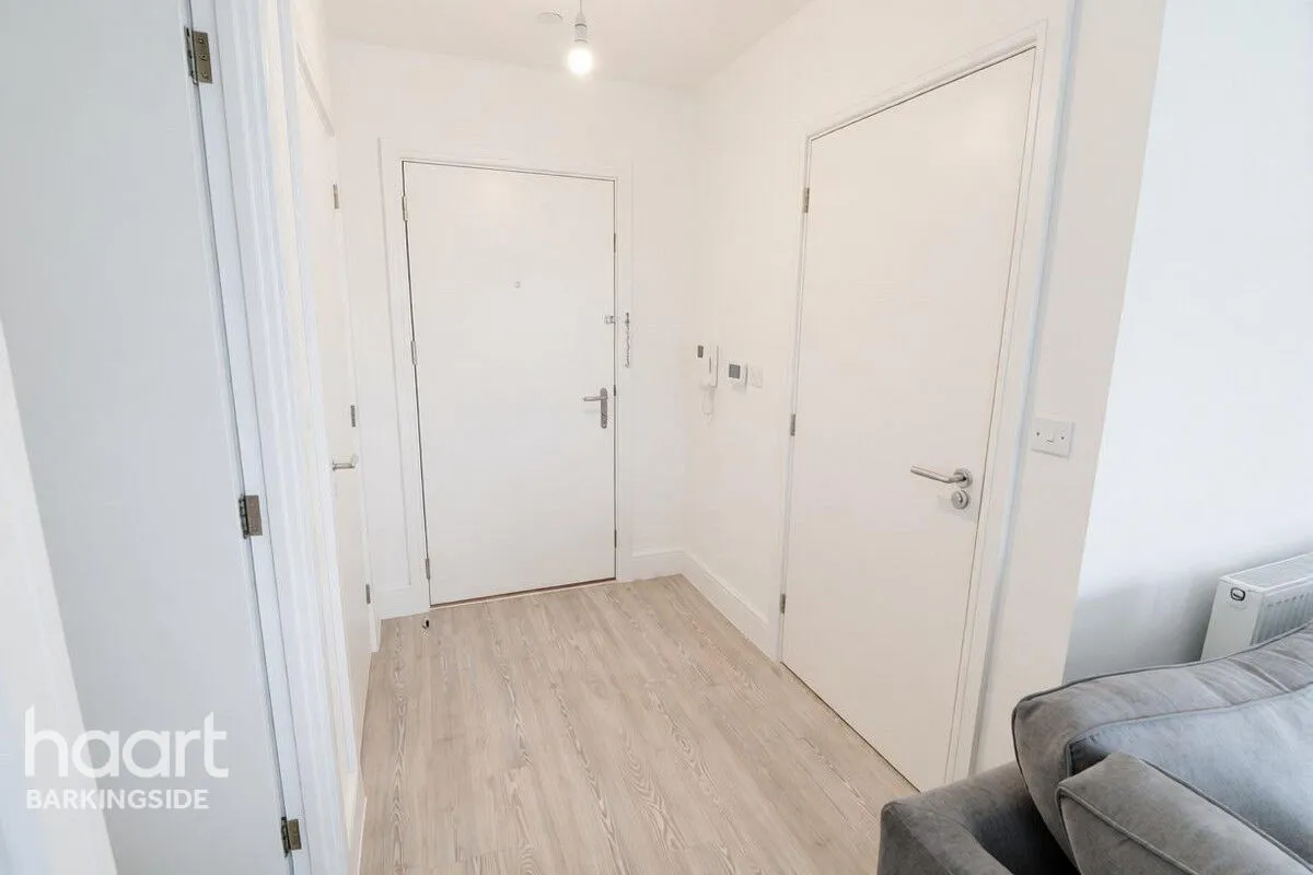 Manford Way, Chigwell, IG7, photo 7