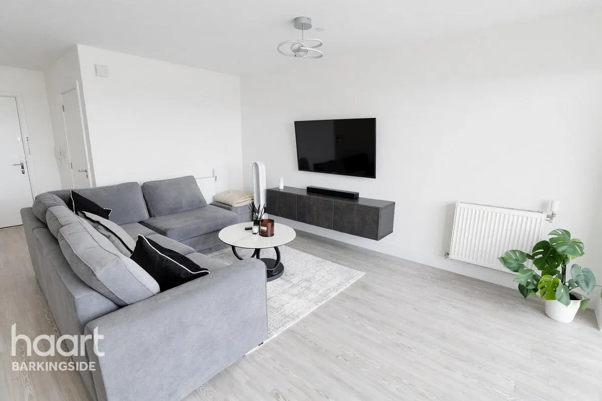 Manford Way, Chigwell, IG7, photo 10
