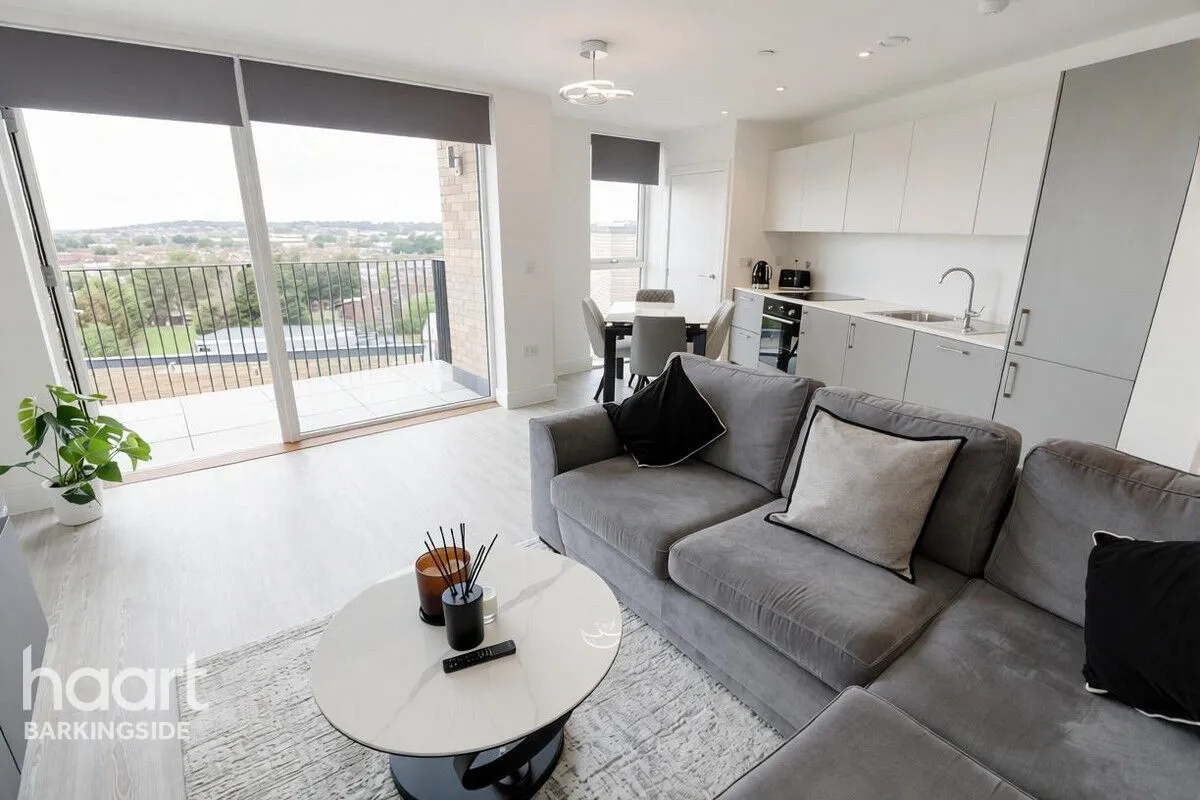 Manford Way, Chigwell, IG7, photo 11