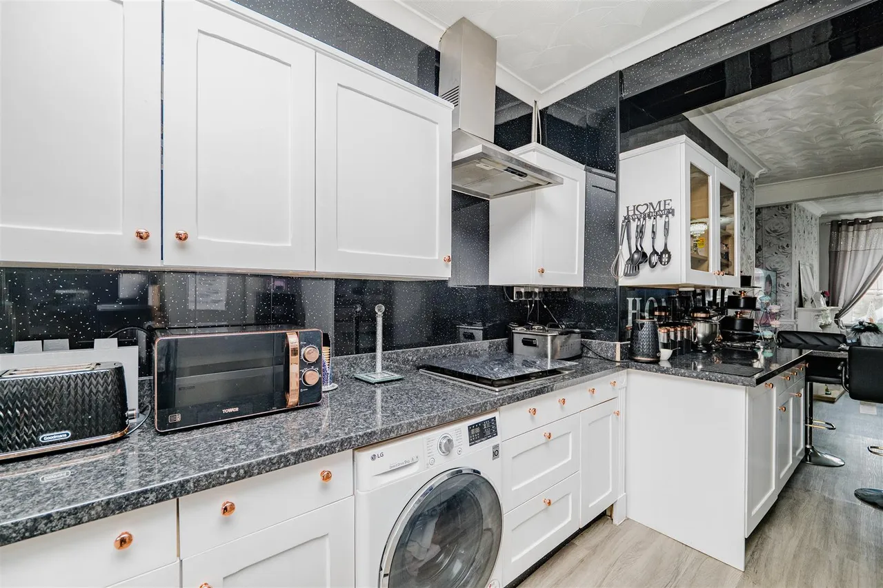 Llewellyn Street, Barry, CF63 1BZ, photo 3