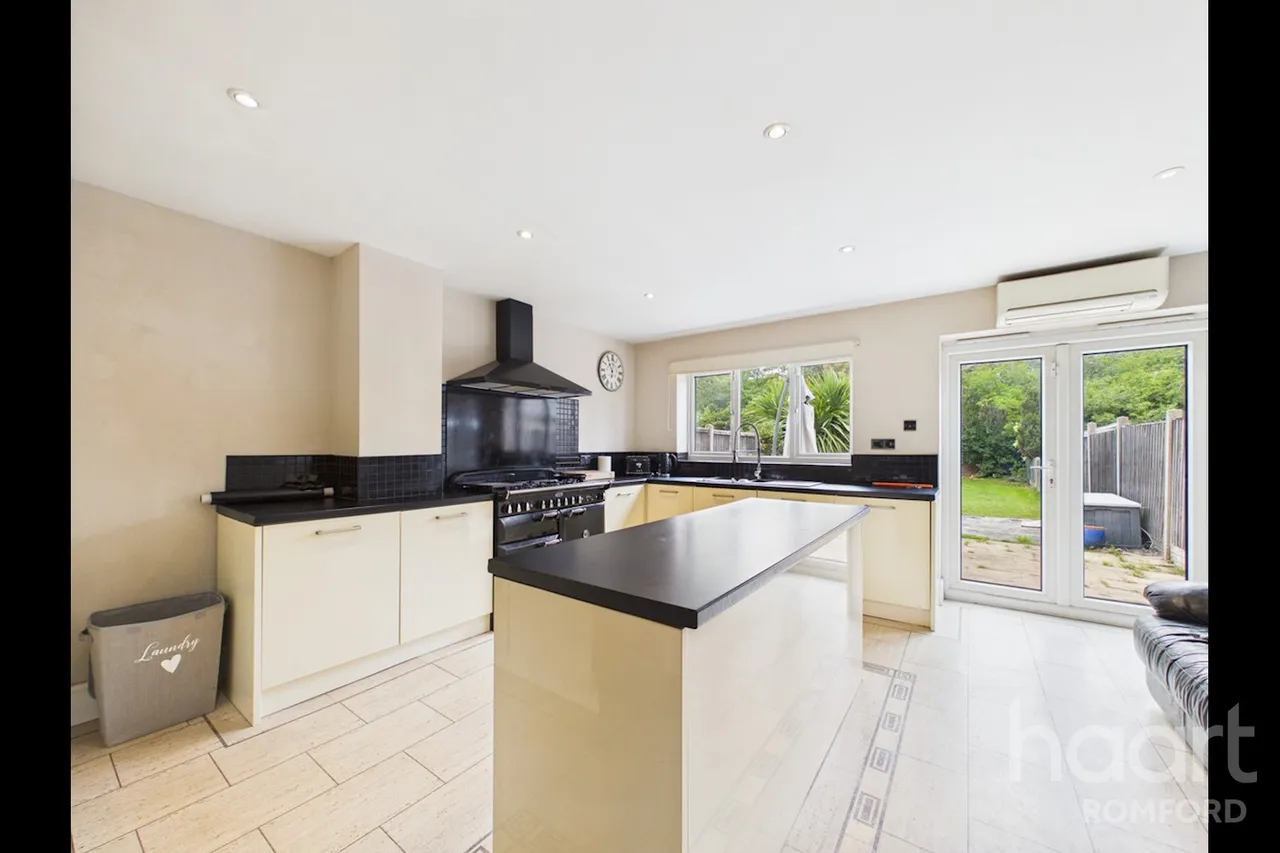 Bridport Avenue, Romford, RM7, photo 5