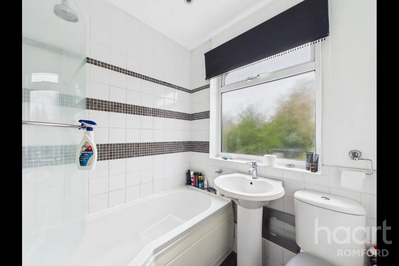 Bridport Avenue, Romford, RM7, photo 15
