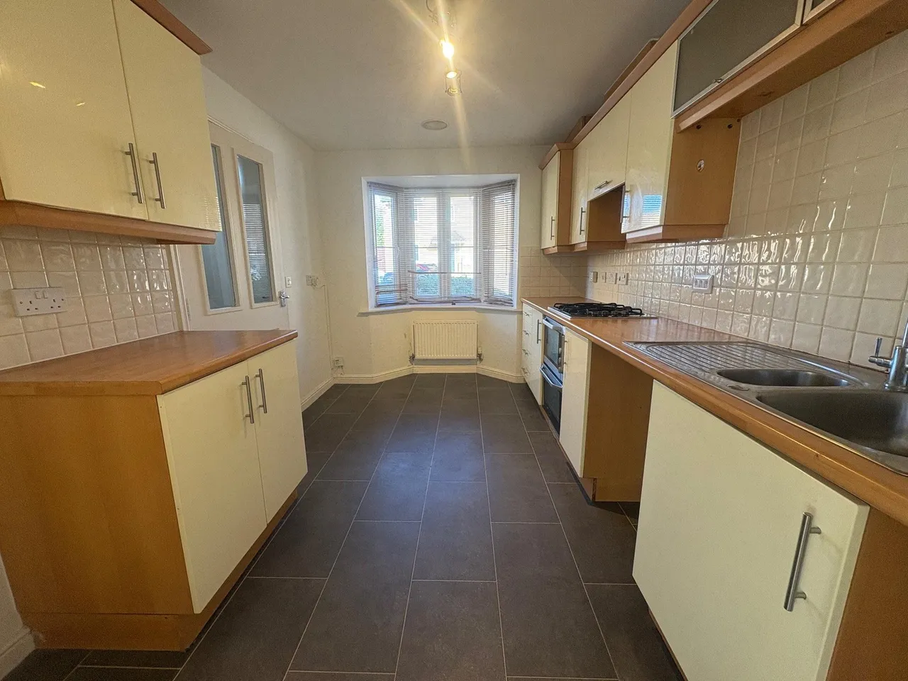 Newbury Close, Oakley Vale, NN18, photo 3