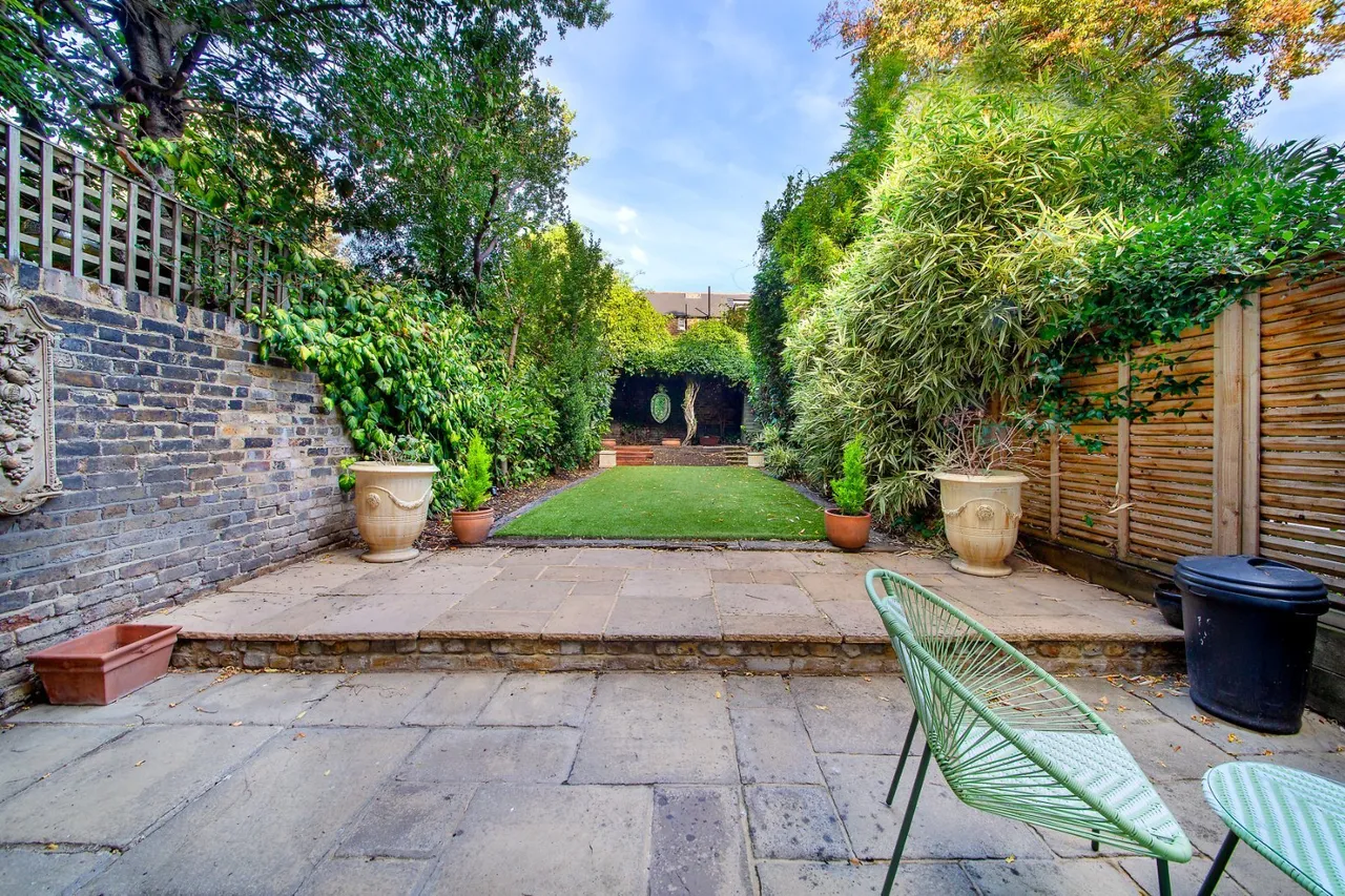 Altenburg Gardens, London, SW11, photo 2