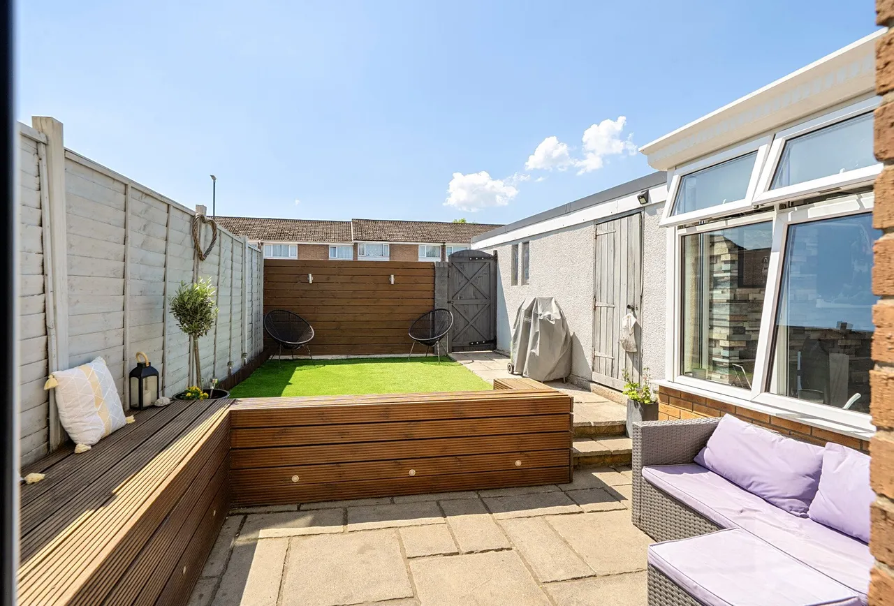 North Road, Gloucestershire, Winterbourne, BS36 1PT, photo 7