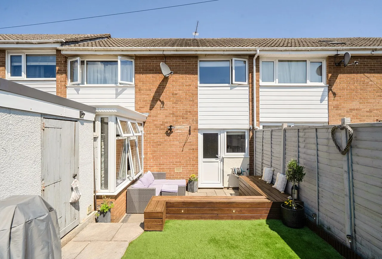 North Road, Gloucestershire, Winterbourne, BS36 1PT, photo 6