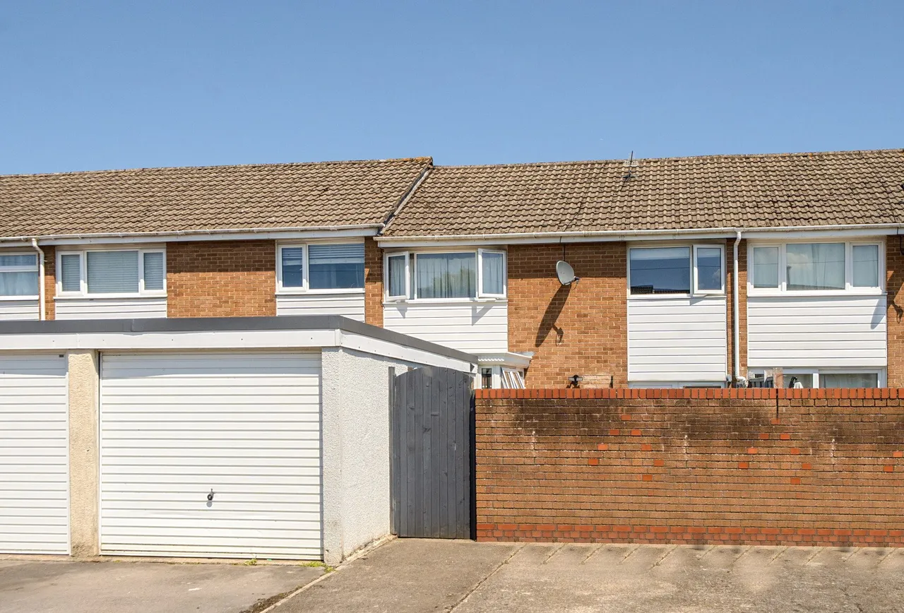 North Road, Gloucestershire, Winterbourne, BS36 1PT, photo 23