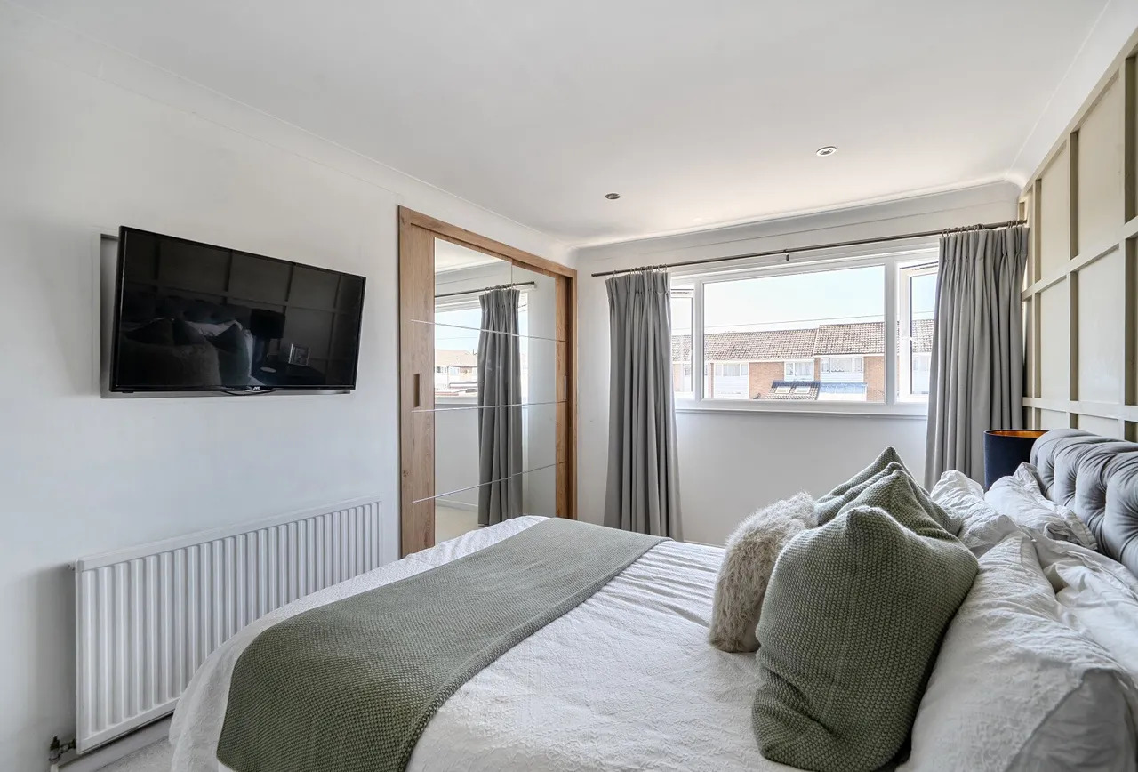 North Road, Gloucestershire, Winterbourne, BS36 1PT, photo 20