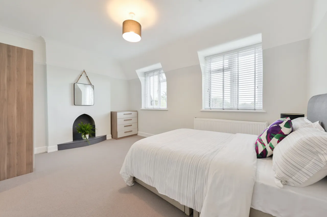 Flat F, 72 Chiswick High Road, London, photo 5