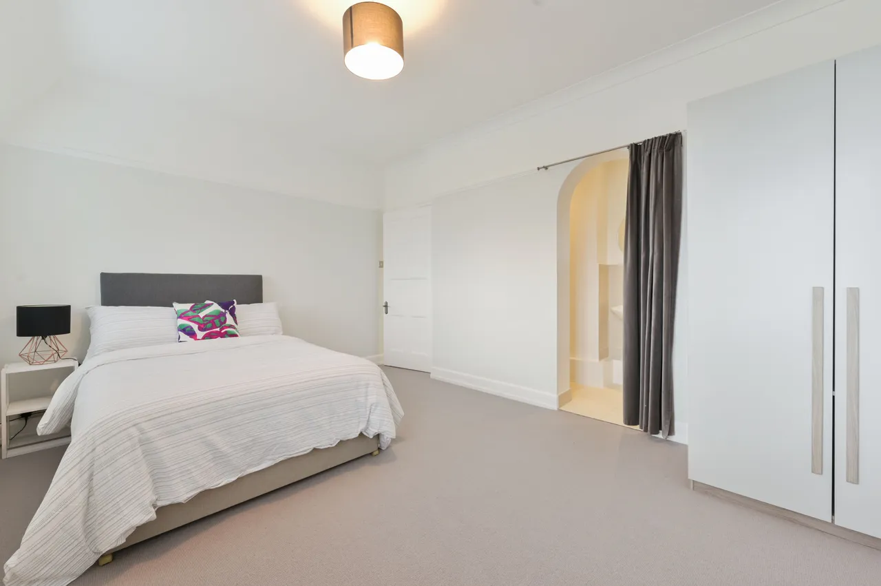 Flat F, 72 Chiswick High Road, London, photo 10