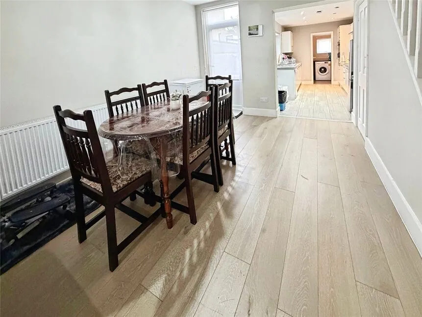 Beaconsfield Road, Chatham, ME4, photo 3