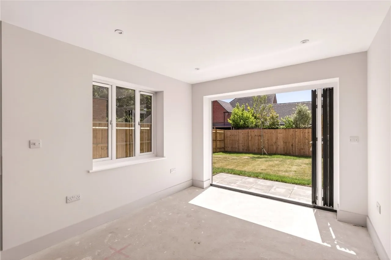 Angmering, BN16, photo 8