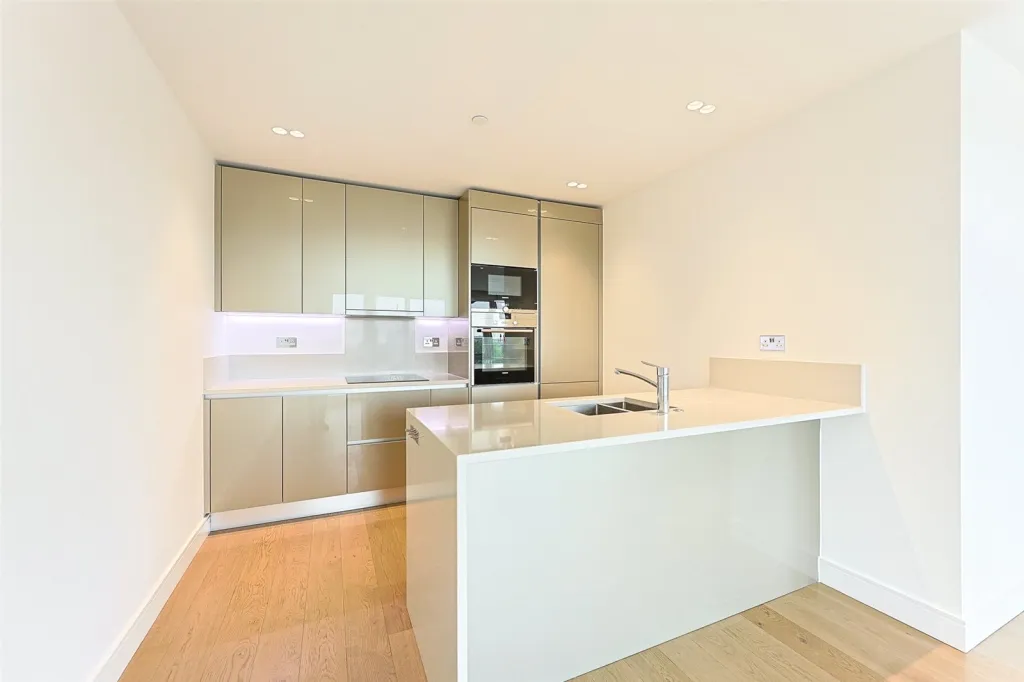 Longfield Avenue, Ealing, W5, photo 9
