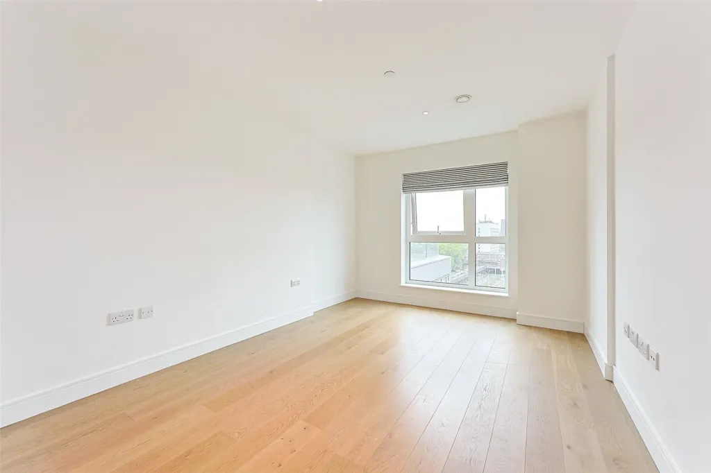 Longfield Avenue, Ealing, W5, photo 15