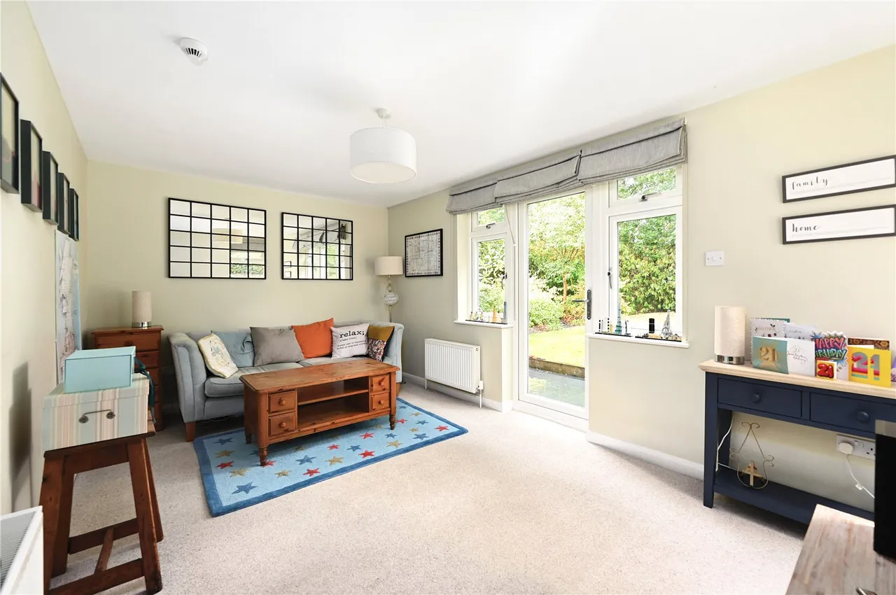 Southby Drive, Fleet, Hampshire, GU51 3BE, photo 11