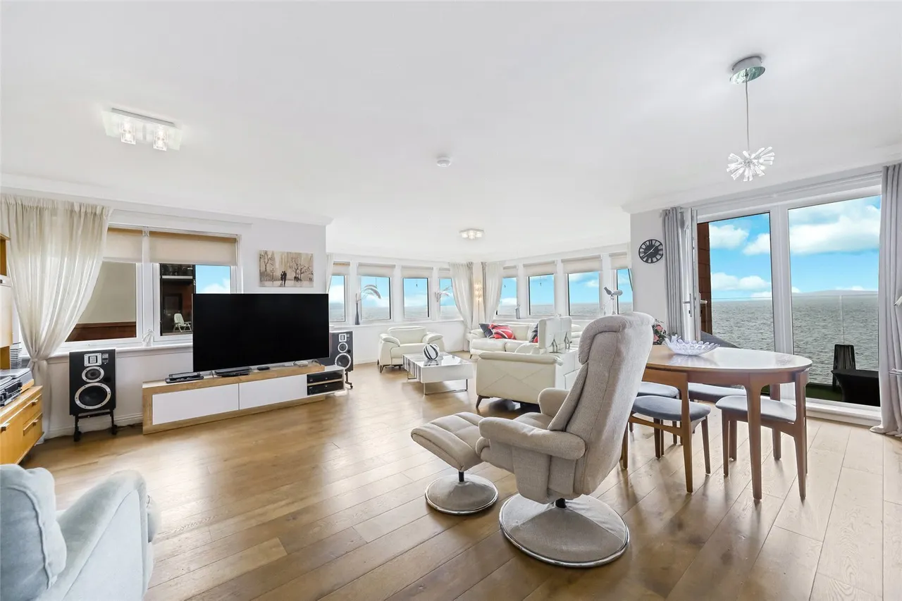 The Shores, Skelmorlie, PA17, photo 5