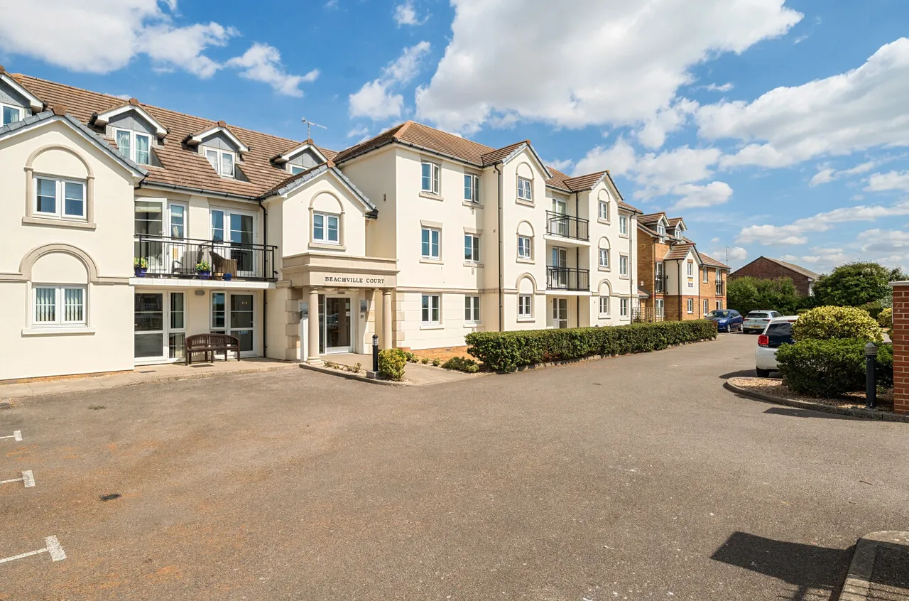 1 bed flat for sale, Brighton Road, Lancing, BN15