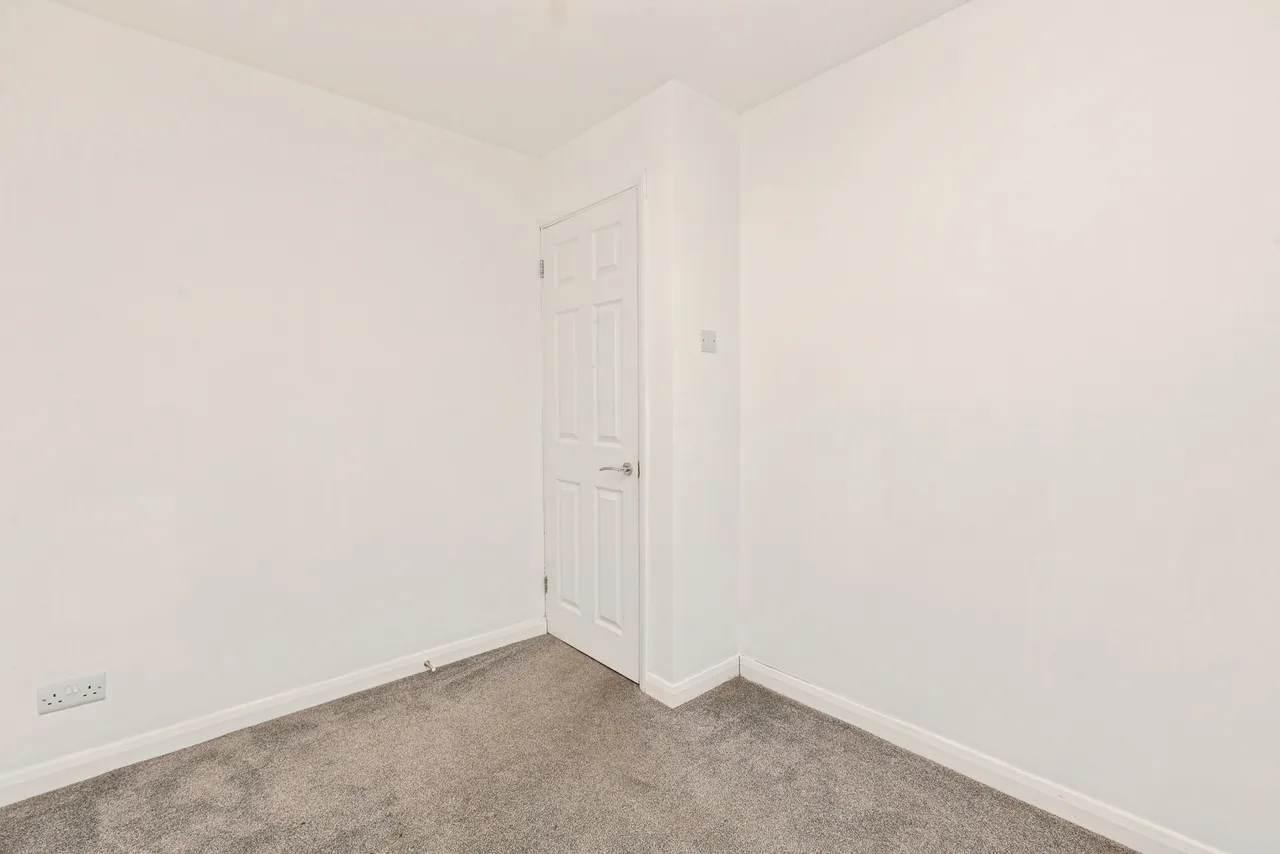 Lavric Road, Aylesbury, Buckinghamshire, HP21, photo 9