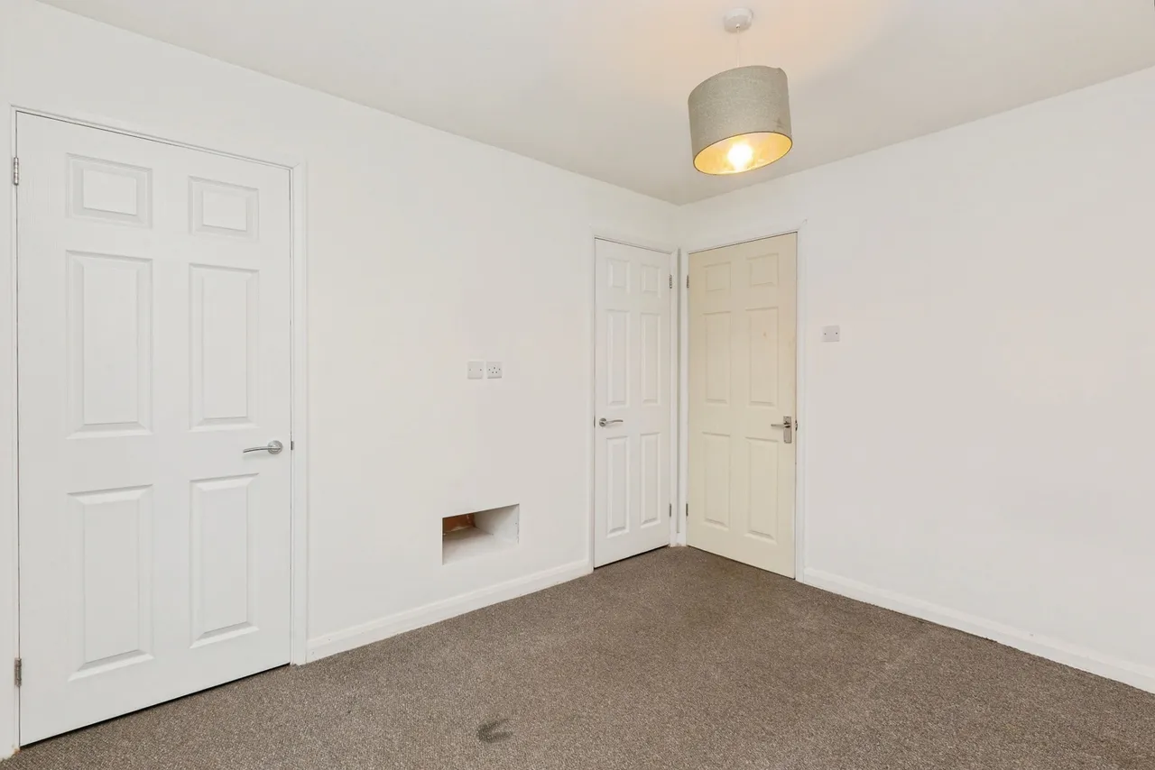 Lavric Road, Aylesbury, Buckinghamshire, HP21, photo 8