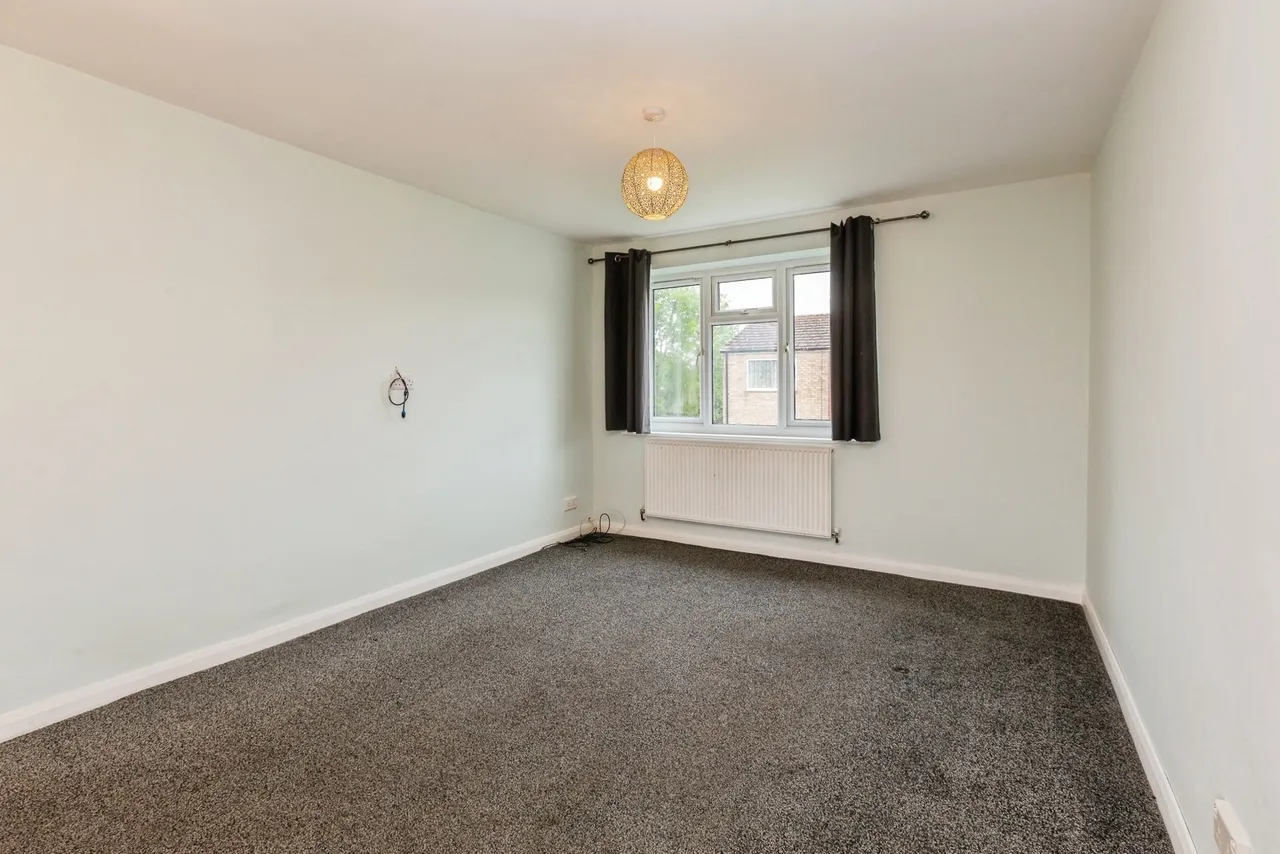 Lavric Road, Aylesbury, Buckinghamshire, HP21, photo 2