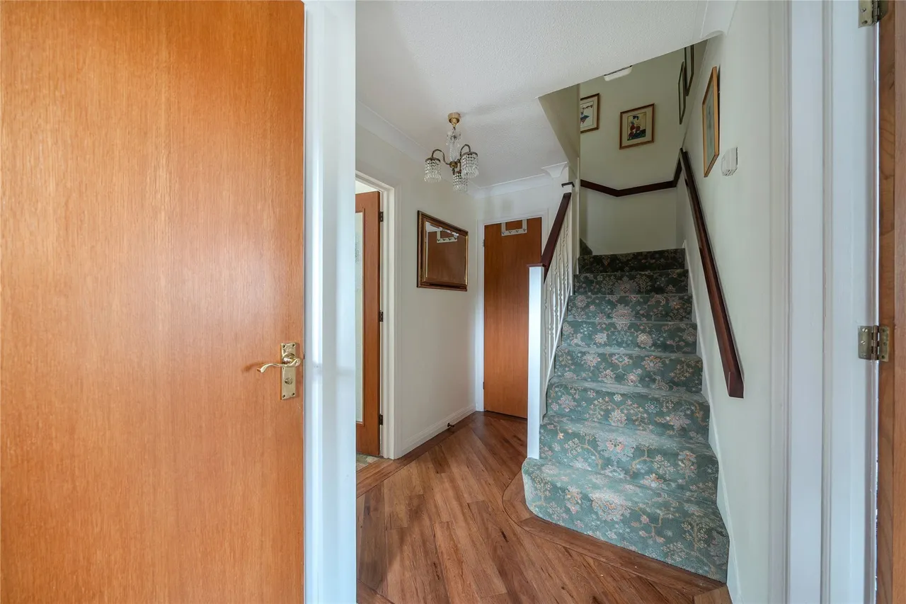 Chartwell Drive, Farnborough Village, BR6, photo 2