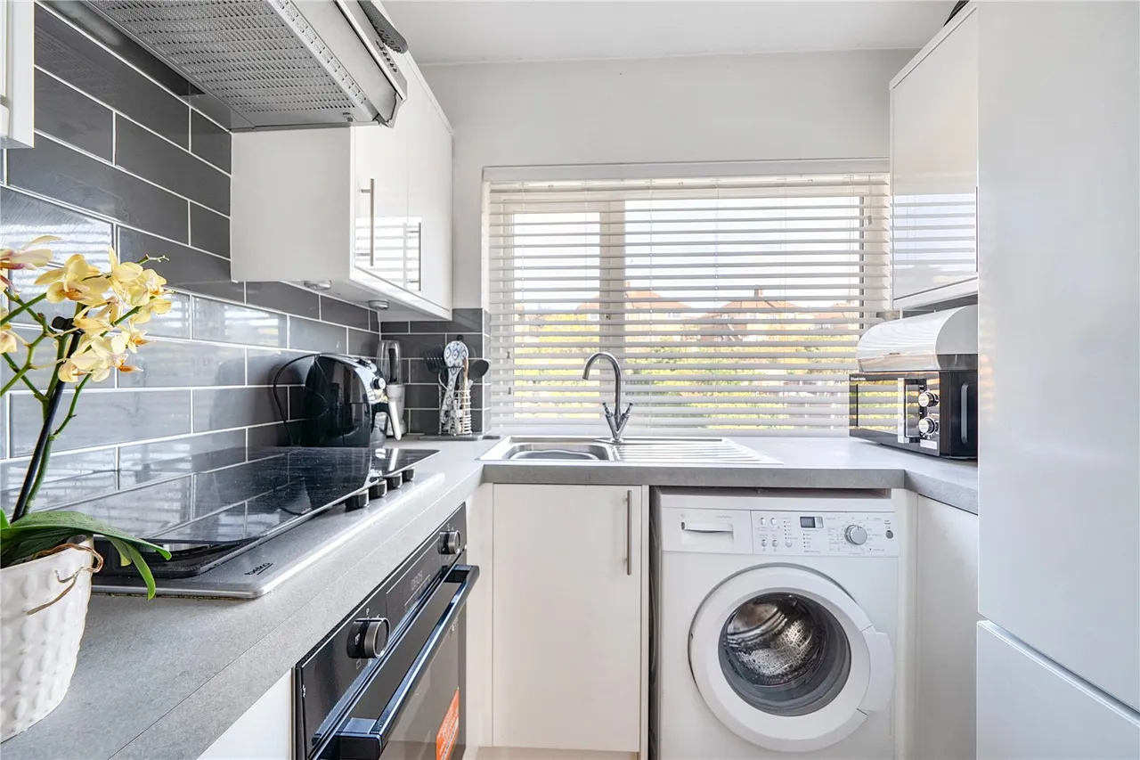 Avondale Avenue, Barnet, EN4 8ND, photo 4