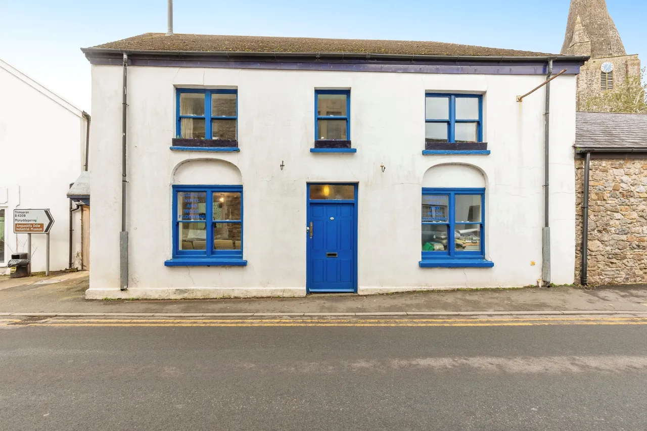 4 bed character property for sale, Lady Street, Kidwelly, SA17