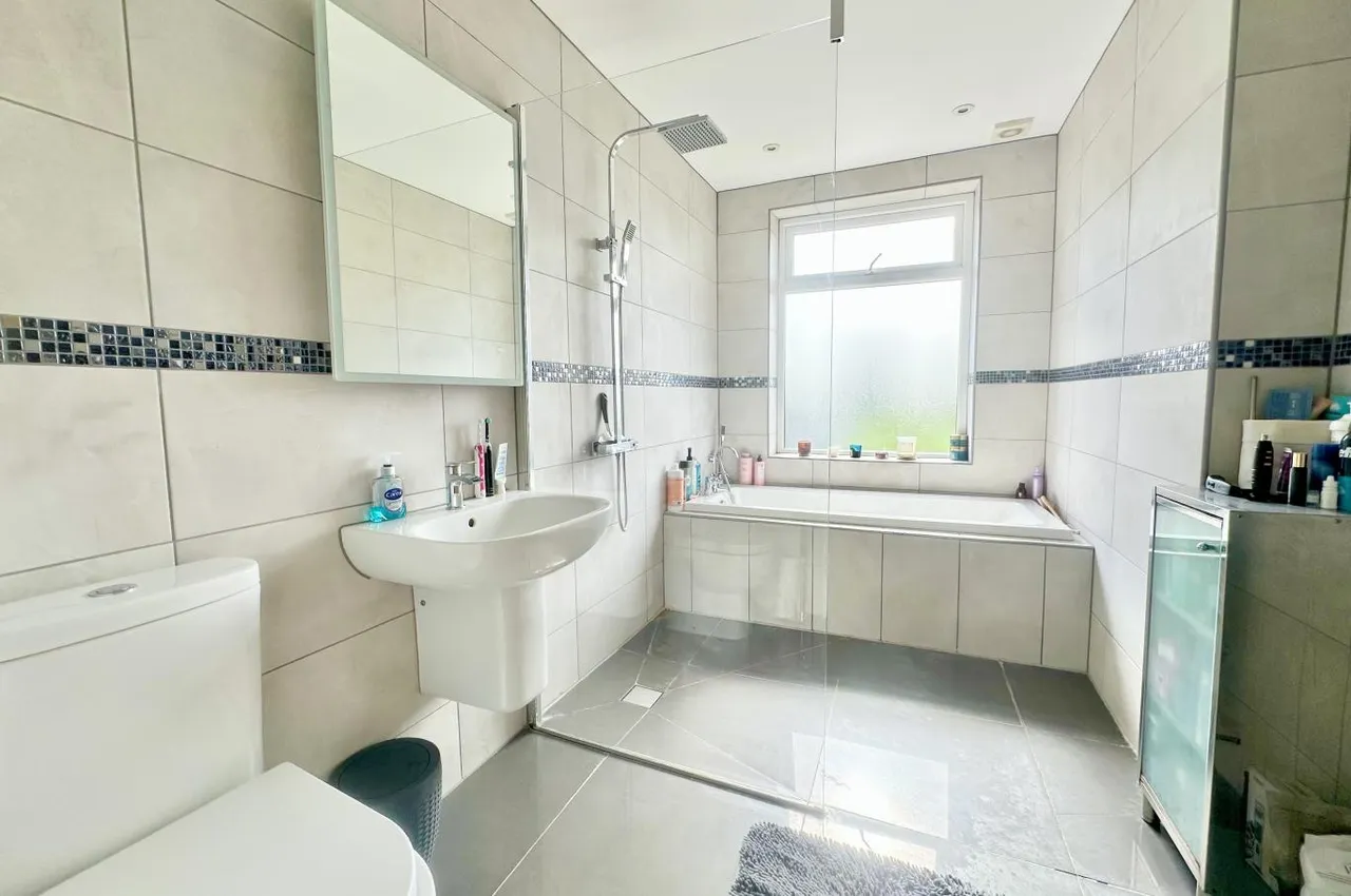 Elmes Road, BH9, photo 4