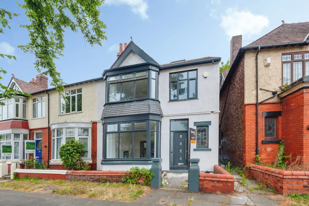 4 bed property for sale, Menlove Avenue, Liverpool, L18