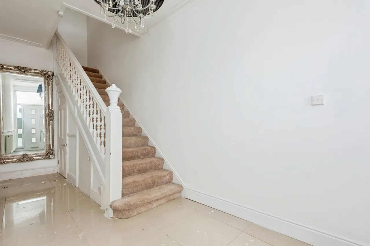 Menlove Avenue, Liverpool, L18, photo 12