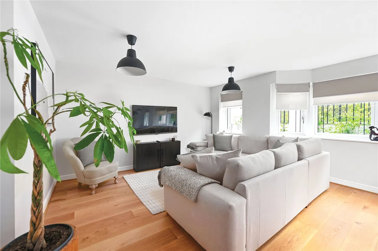 Fairway Heights, Minley Road, Fleet, Hampshire, GU51 2RB, photo 3