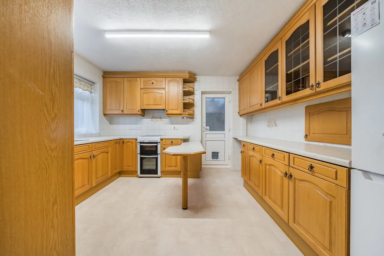 Highwood Drive, BR6, photo 10