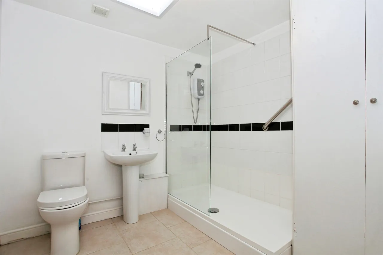 Bristol Avenue, Peterborough, PE4, photo 2