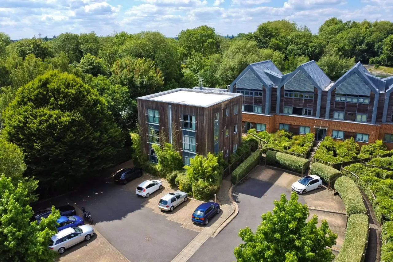 Whittets Ait, Jessamy Road, Weybridge, Surrey, KT13 8BP, photo 10