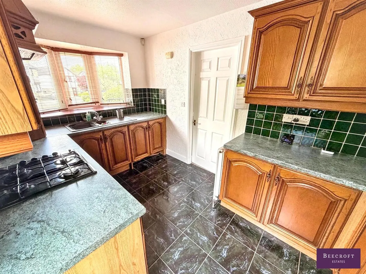 Meadowfield Drive, Hoyland, photo 4