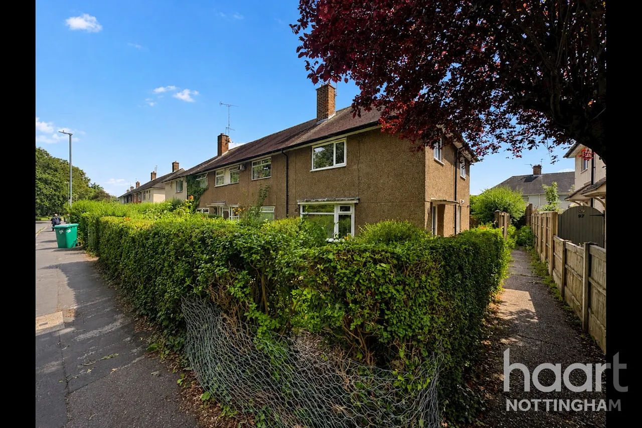 3 bed house for sale, Gardendale Avenue, Clifton, NG11