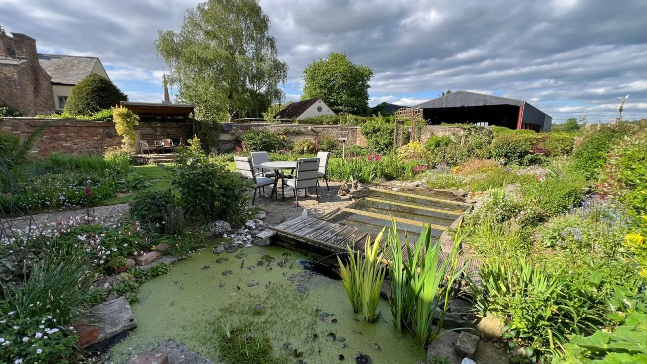 St. Johns Road, Slimbridge, GL2, photo 23