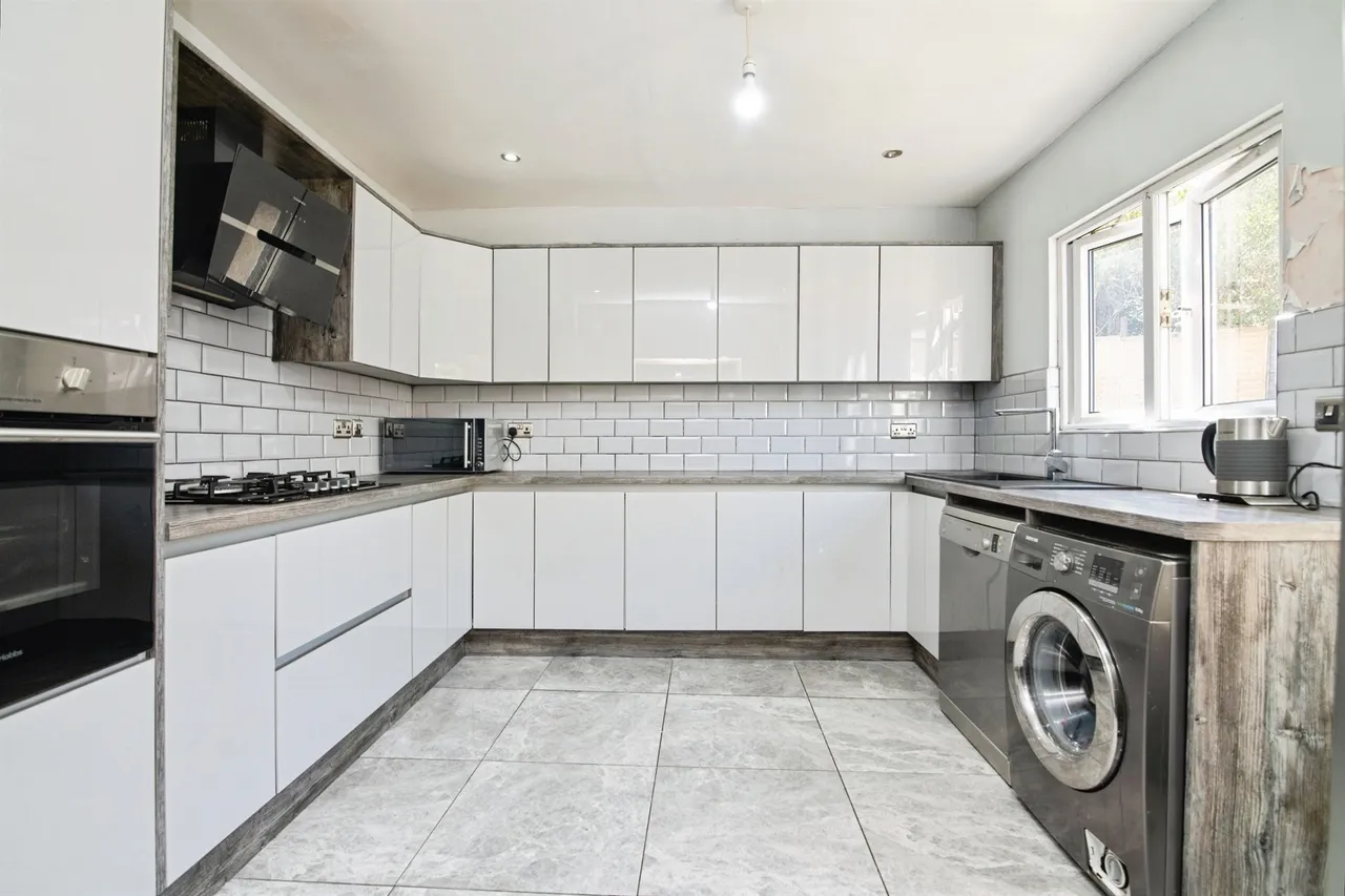 Halsbury Grove, Birmingham, B44, photo 15