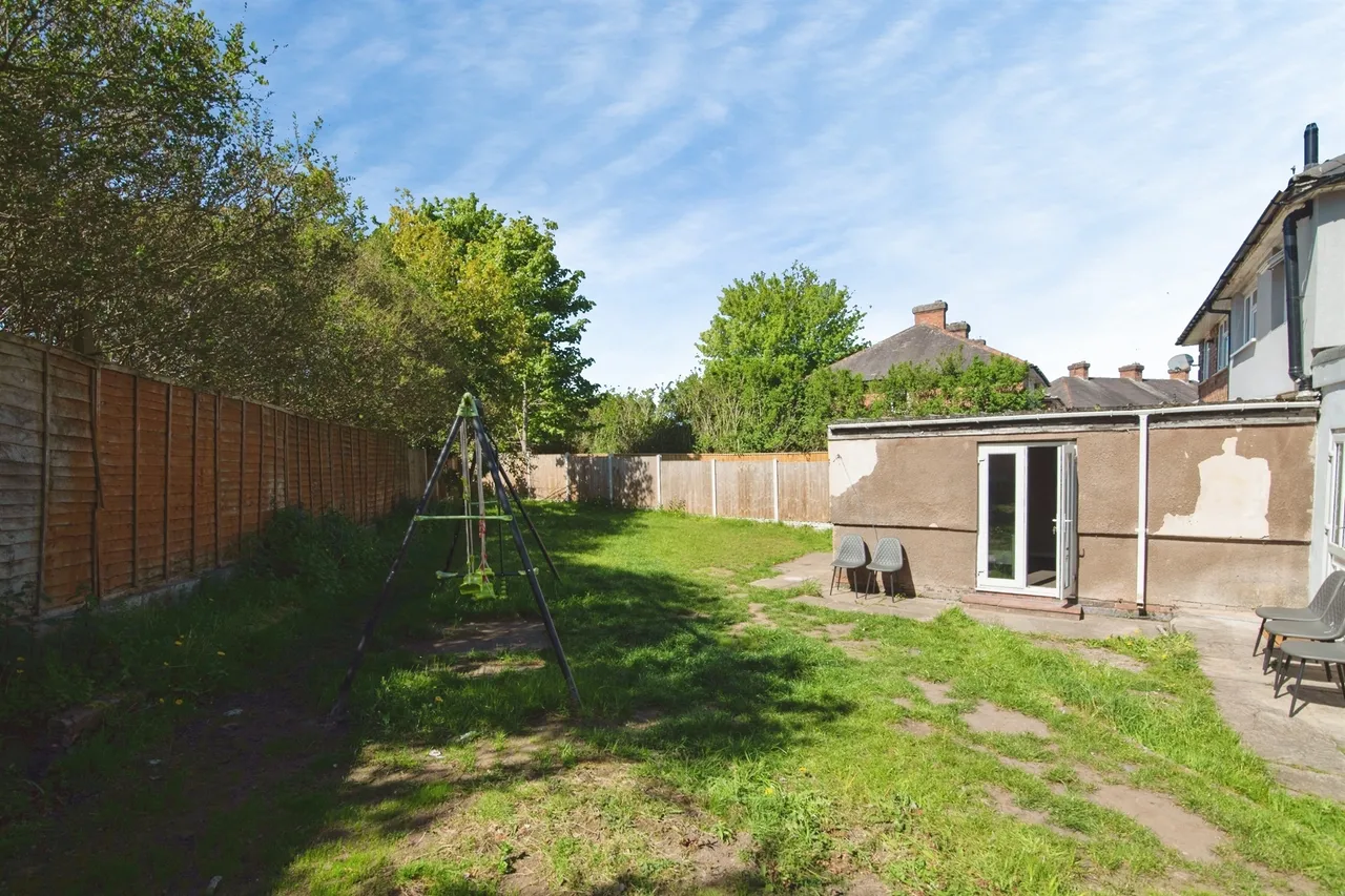 Halsbury Grove, Birmingham, B44, photo 21